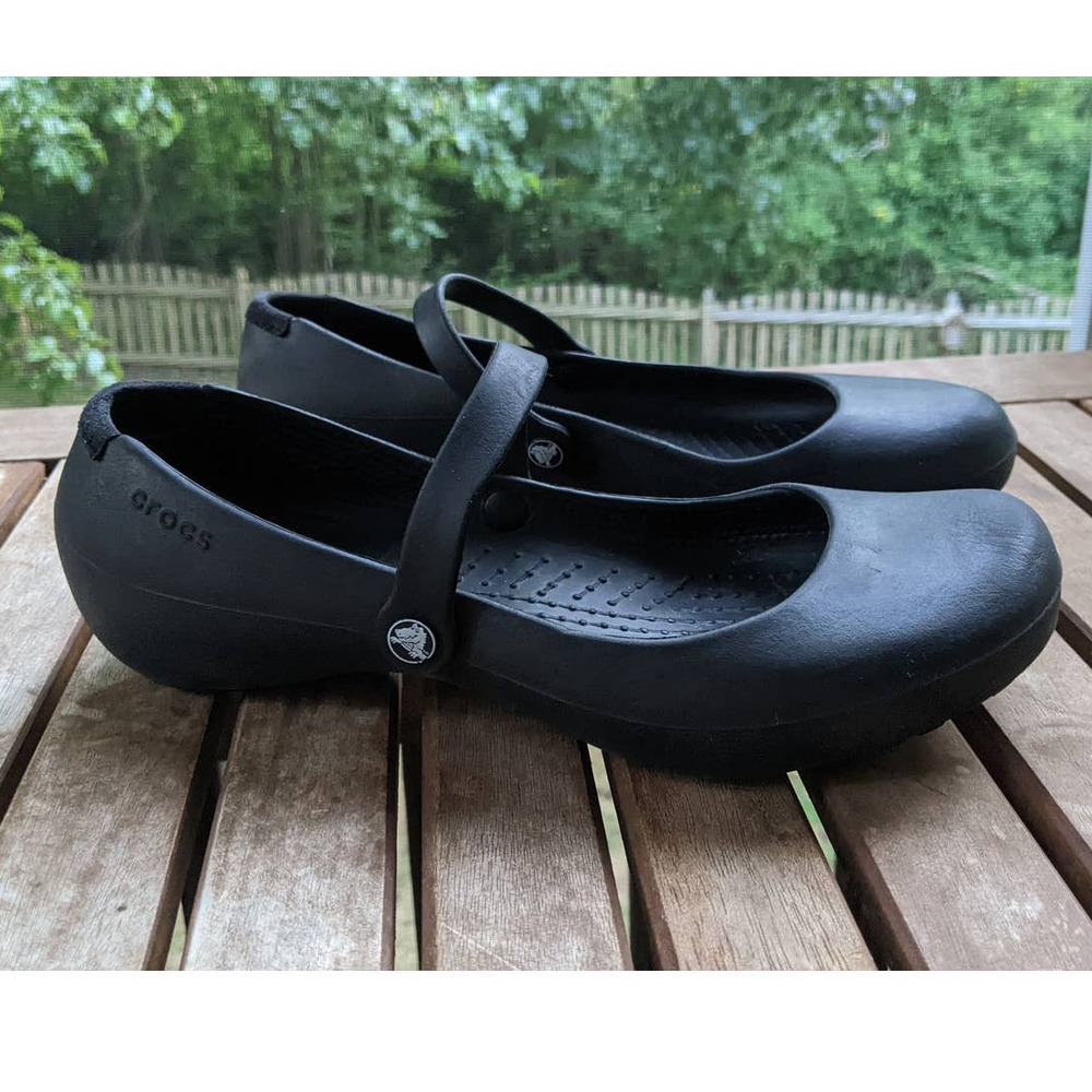 Crocs Alice Slip Resistant Work Shoe Mary Jane Slip On 11050 Women 7M Black